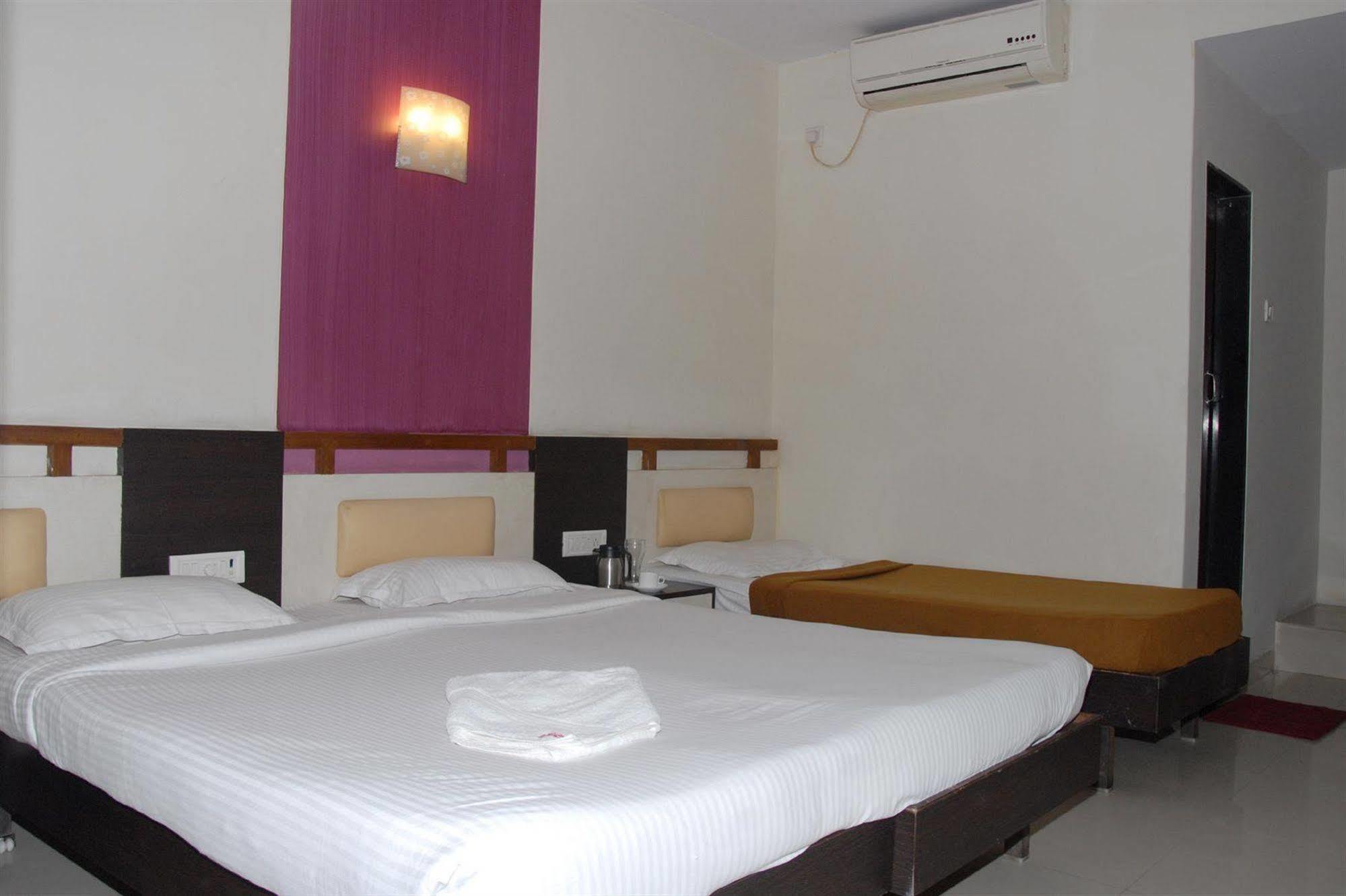 Hotel Enzo International Bangalore Eksteriør billede
