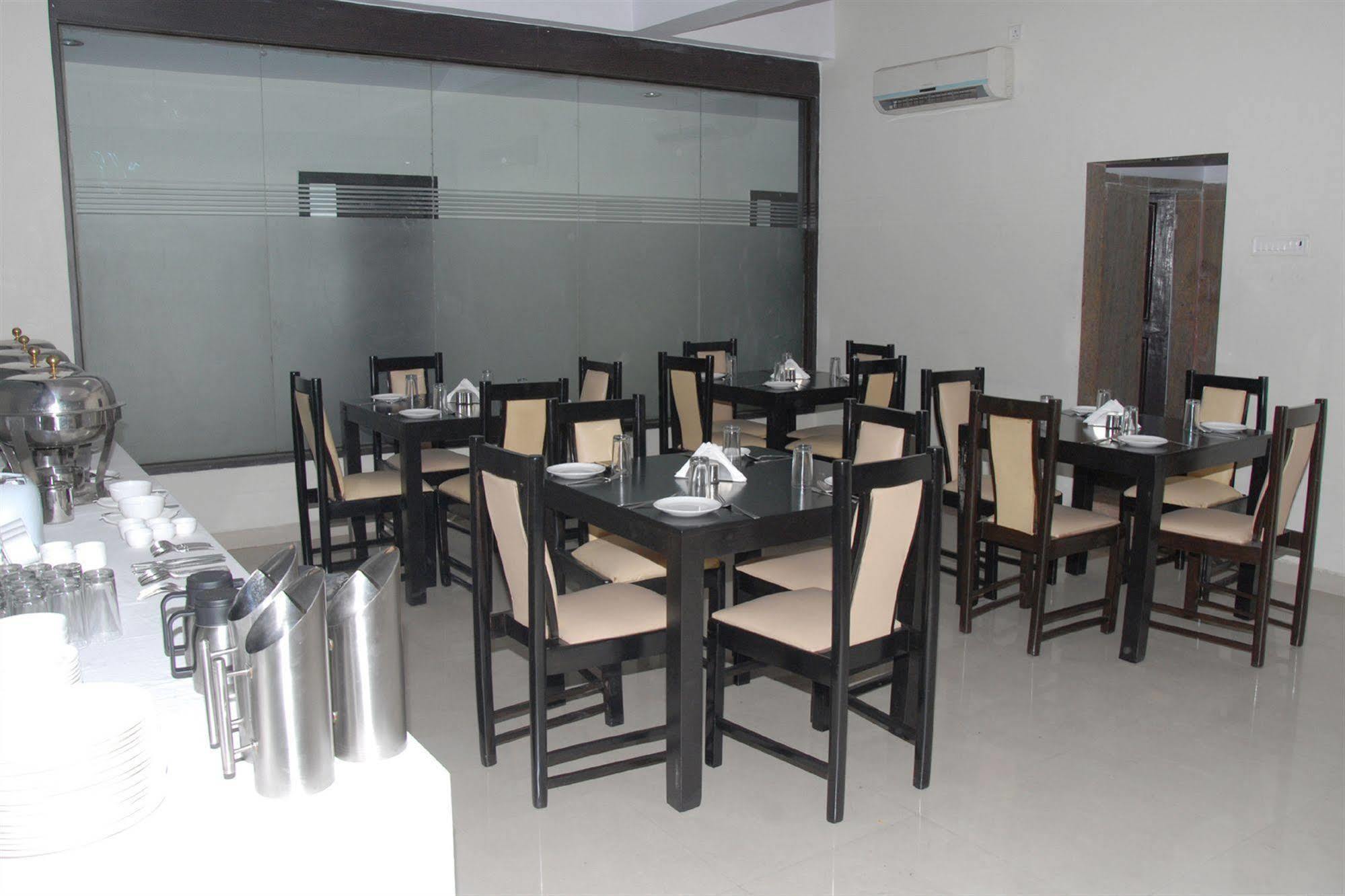 Hotel Enzo International Bangalore Eksteriør billede